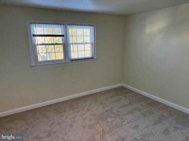 Foto del edificio - 114 Yardley Commons