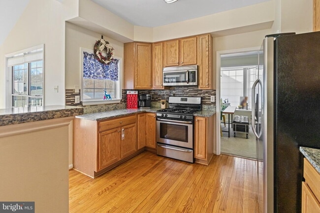 Building Photo - Room for rent - includes all utilities, in...