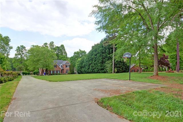 Foto del edificio - 4776 Burton Ln
