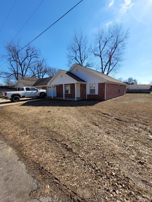 1810 Carder Ave, Mena, AR 71953 House Rental in Mena, AR