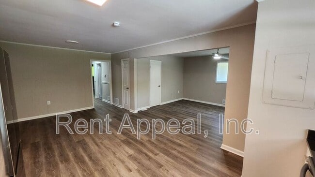 Photo - 1664 Barrett Dr Nw House