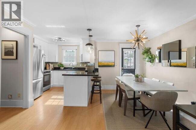 Photo du bâtiment - 1365 W 7th Ave