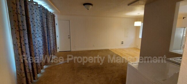 Foto del edificio - 4406A SE 36th Pl
