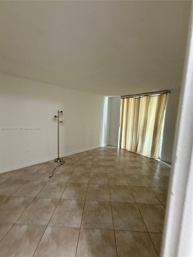 Foto del edificio - 1801 S Treasure Dr