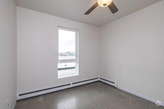 1BR, 1BA - 651SF - Bedroom - Vanne
