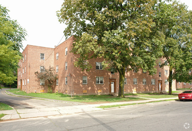 115-141 S Marshall St - Eternal Apartments