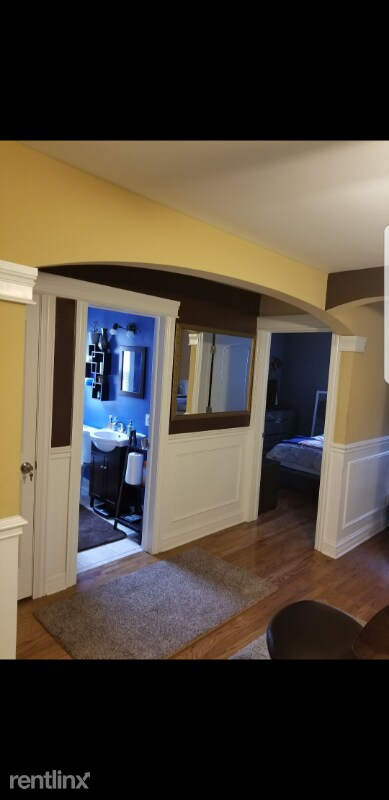 Foto del edificio - 5 br, 3 bath House - 2808 w 85th st