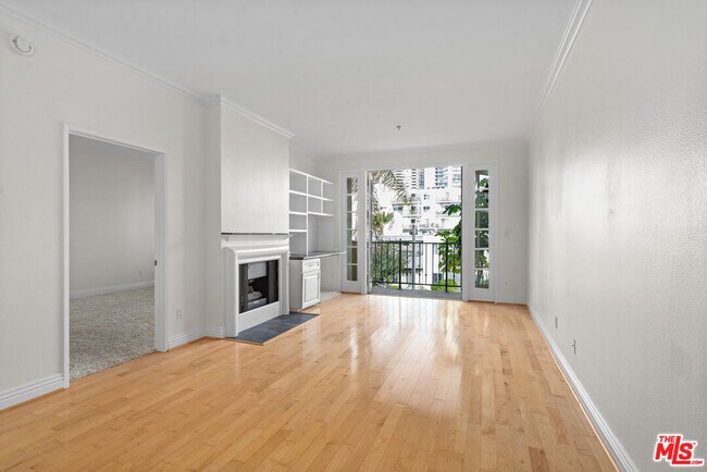 Foto del edificio - 1225 Armacost Ave