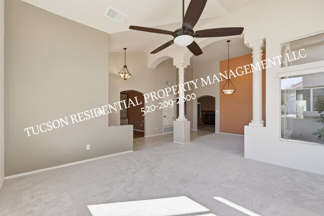 Foto del edificio - 10845 N Eagle Eye Pl