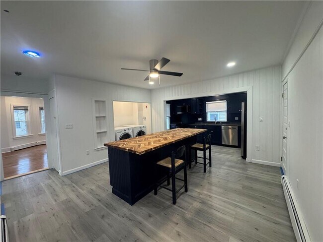 Foto del edificio - 591 Main St