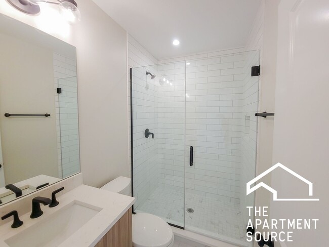 Photo - 2 N Bissell St Apartment