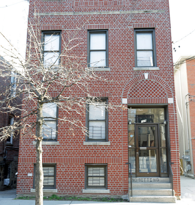 Building Photo - 729 E 229th