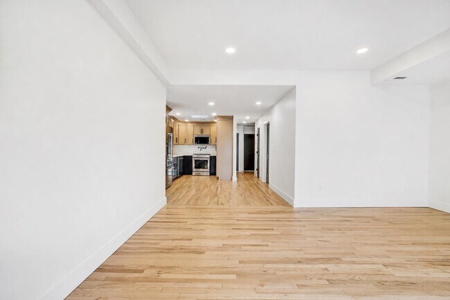 Foto del edificio - 7809 Broadway