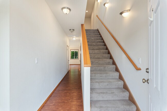 Foto del edificio - 26018 72nd Ave NW