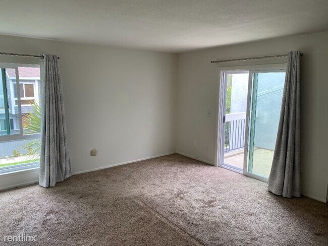 Building Photo - 3 br, 2.5 bath Townhome - 641 Danube Way