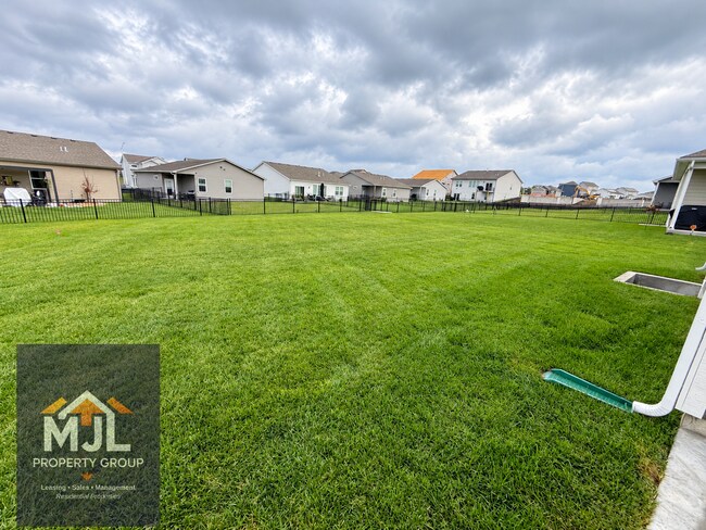 Foto del edificio - 27010 E Dogwood Ln