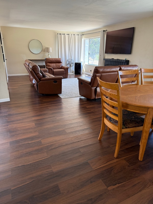 Foto del edificio - 5263 Creekside Rd