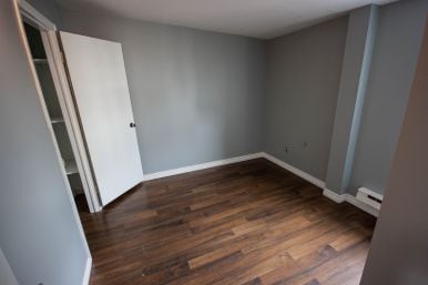 Building Photo - 54 Bannerman St