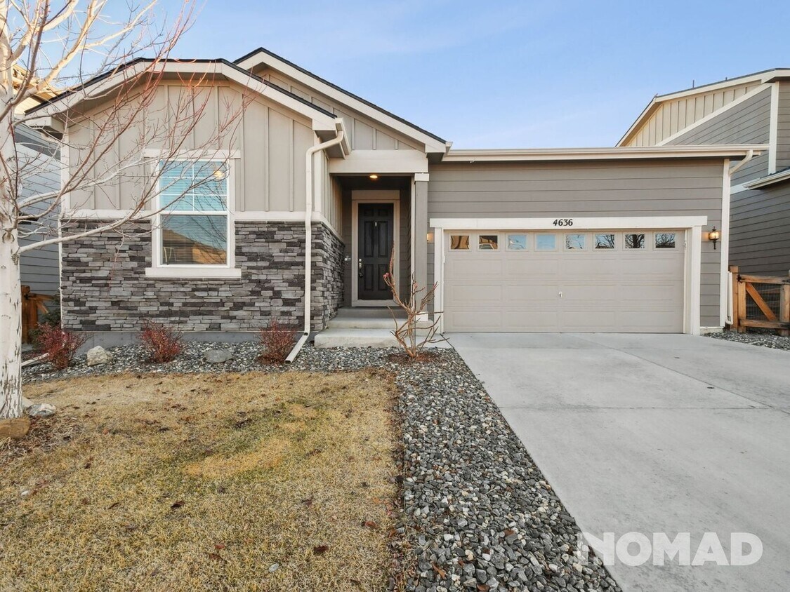 Primary Photo - 3 Bedroom Single Family Home in Aurora