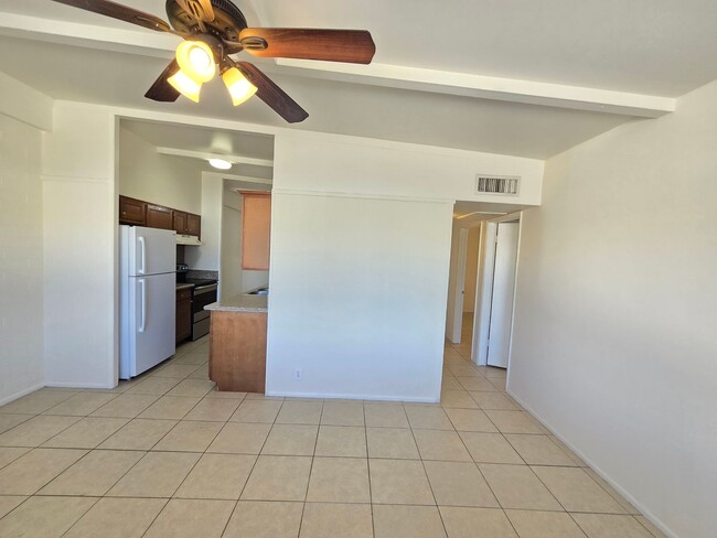 Foto del edificio - 2 Bed 1 Bath Spacious Apartment