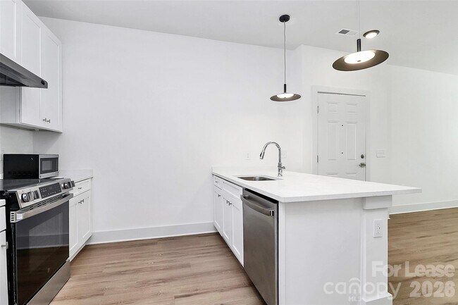 Foto del edificio - 3515 Markland Dr