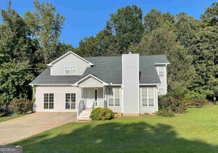 Building Photo - 81 Abbotsford Dr