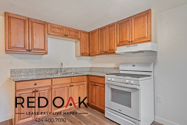 Foto del edificio - ~1 Month FREE~ Cozy Studio with Trendy Har...