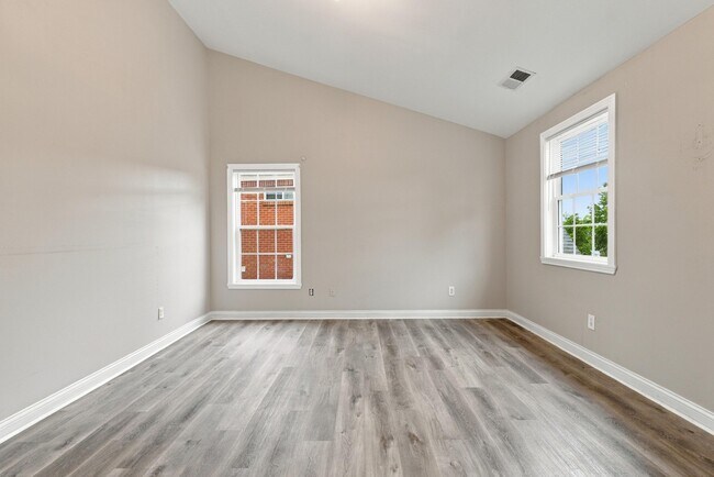 Building Photo - 3265 Marston Pl