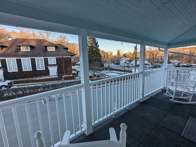 Balcony - 8 Summit St