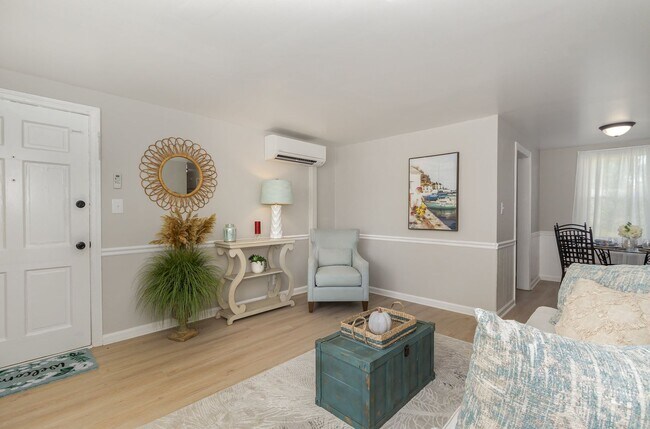 Building Photo - Brookwood Garden Condo
