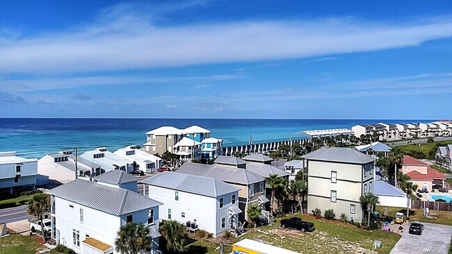 Building Photo - 114 Palm Beach Dr