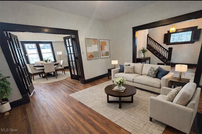 Foto del edificio - 10409 Fidelity Ave