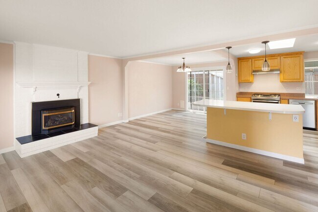 Foto del edificio - Four Bedroom Dream House
