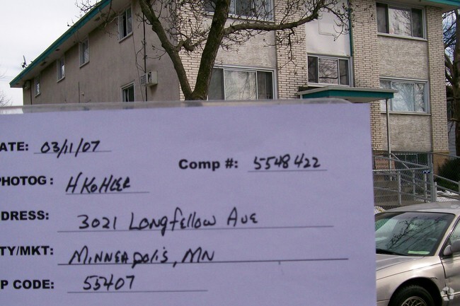 Building Photo - 3021 Longfellow Ave