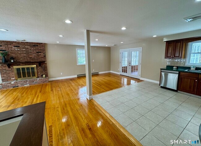 Foto del edificio - 10 Longview Ln