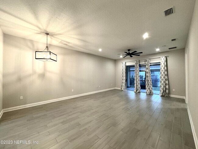 Foto del edificio - 40 Silk Oak Ct