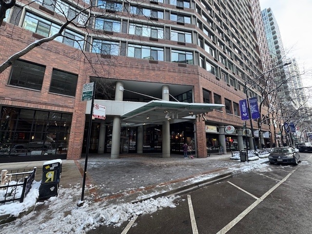 Primary Photo - 211 E Ohio St