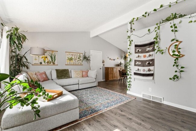 Photo - 2481 Nyssa Dr House