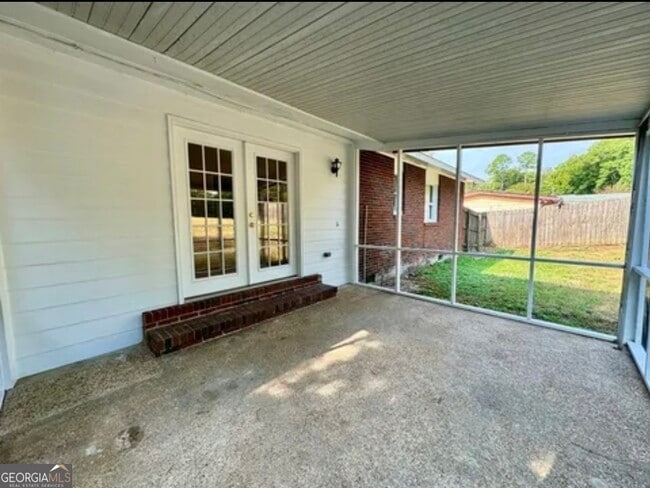 Building Photo - 2129 Westminster Way