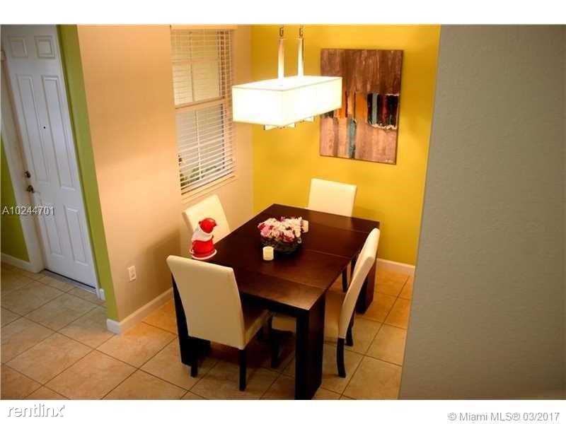 Foto del edificio - 9135 SW 227th St
