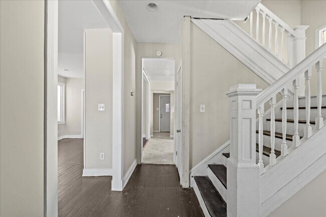 Foto del edificio - 1355 N Tuxedo St