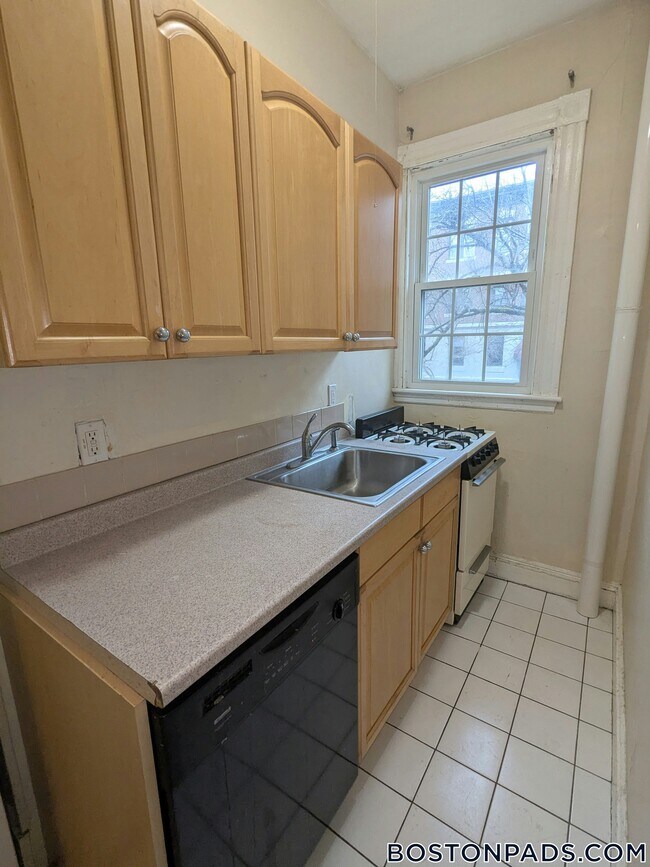 Foto del edificio - 15 Glenville Ave