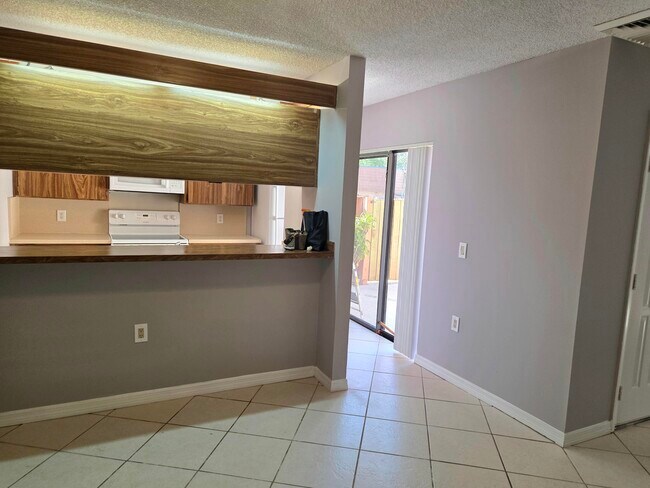 Building Photo - 253 Charter Way
