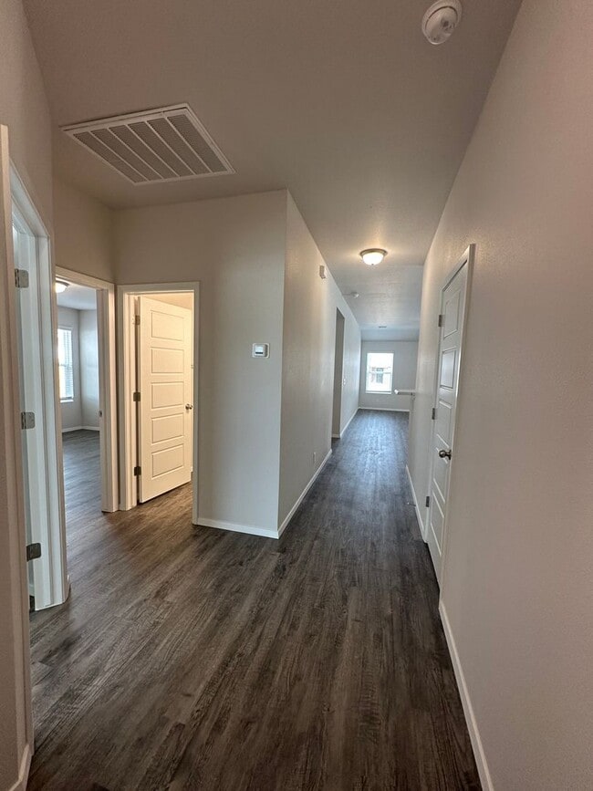 Building Photo - *Tax Relief Special!* NEW Three Bedroom | ...