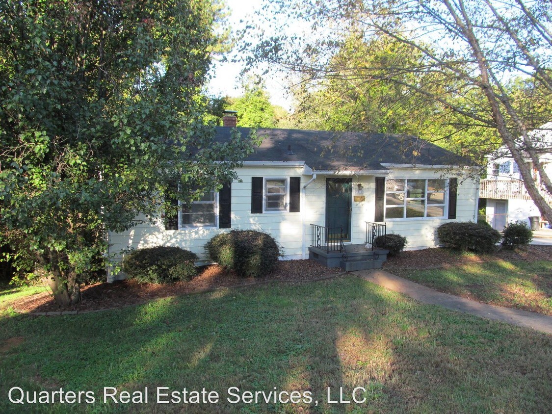 2 Br 1 5 Bath House 1316 Miller St House For Rent In Winston Salem Nc Apartments Com