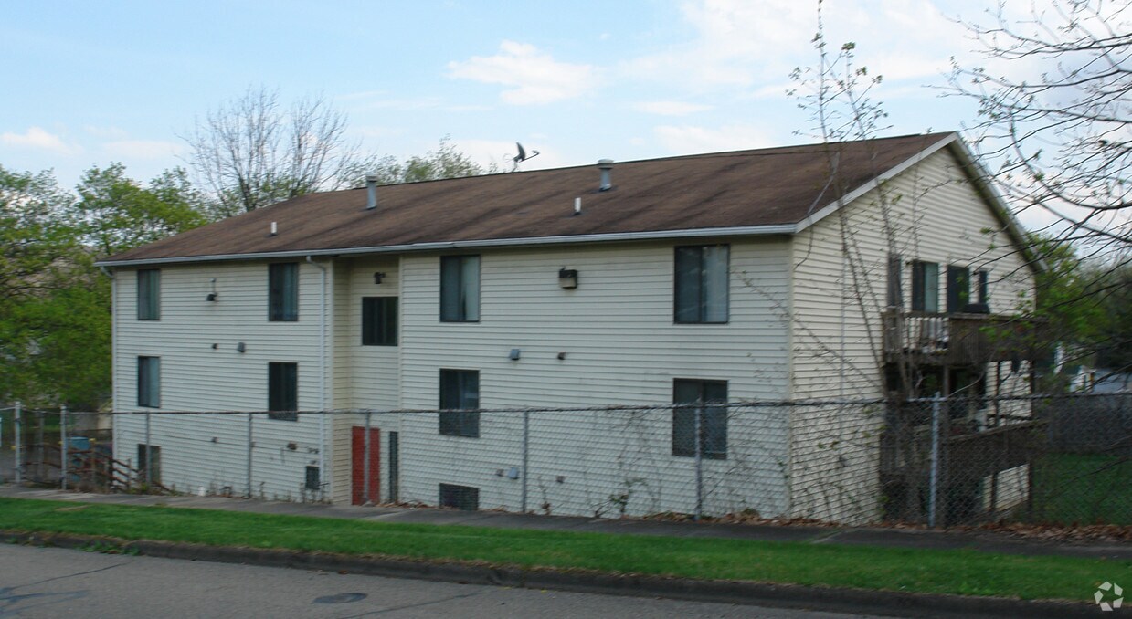 Foto del edificio - 227-233 W 12th St