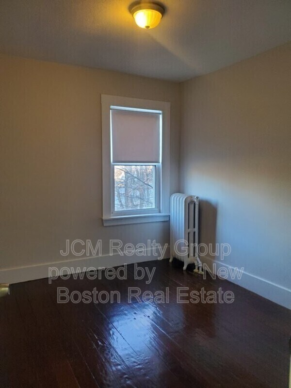 Foto del edificio - 182 Walnut Ave