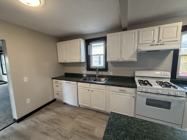 Foto del edificio - 1546 Frederick Ave SW