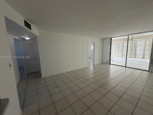 Building Photo - 8600 Sunrise Lakes Blvd
