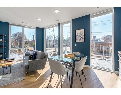 Foto del edificio - 525 Western Ave